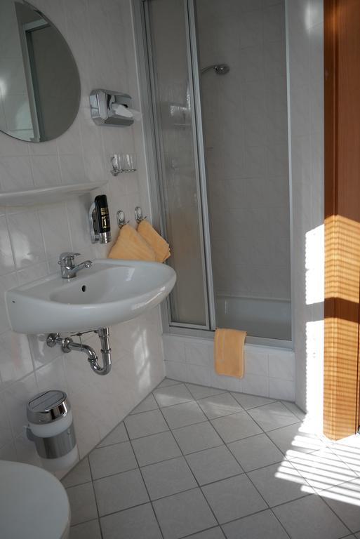 Hotel Garni Brauhof Niederwiesa Extérieur photo